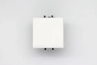 INTERRUPTEUR VA ET VIENT TOUCHE LARGE 16A CLARA 43