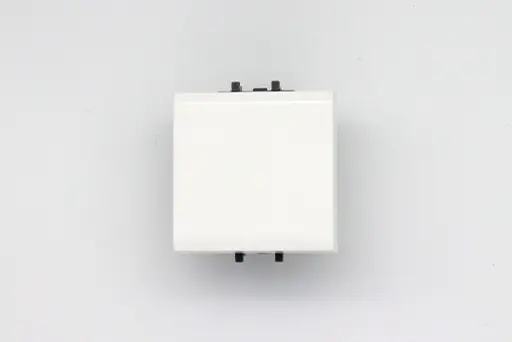 INTERRUPTEUR VA ET VIENT TOUCHE LARGE 16A CLARA 43