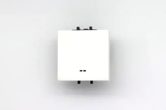 BOUTON POUSSOIR TOUCHE LARGE 16A  A VOYANT INTEGRE CLARA 43