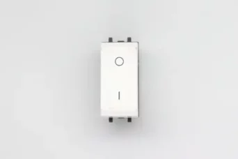 INTERRUPTEUR BIPOLAIRE 16A CLARA 43