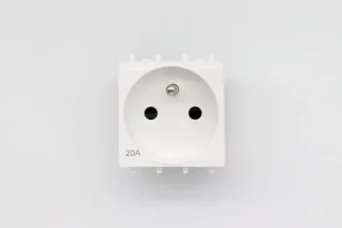 PRISE 2P+T FRANCAISE 20A ANTIBACTERIEN 43